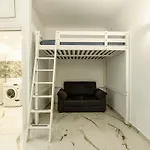 Milan St Laurent Apartment